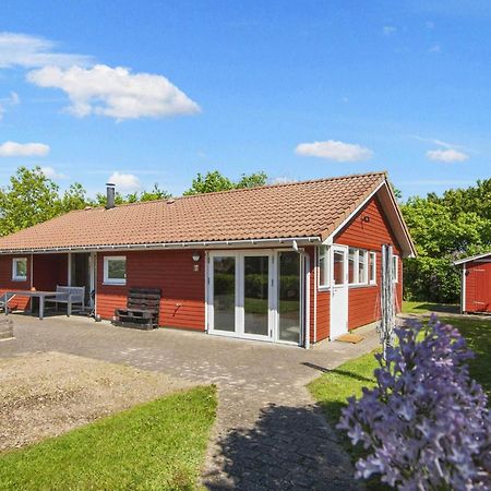 6 Person Holiday Home In Tarm Экстерьер фото